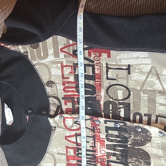 Zoe' Love Cardigan - Picture 8 of 10